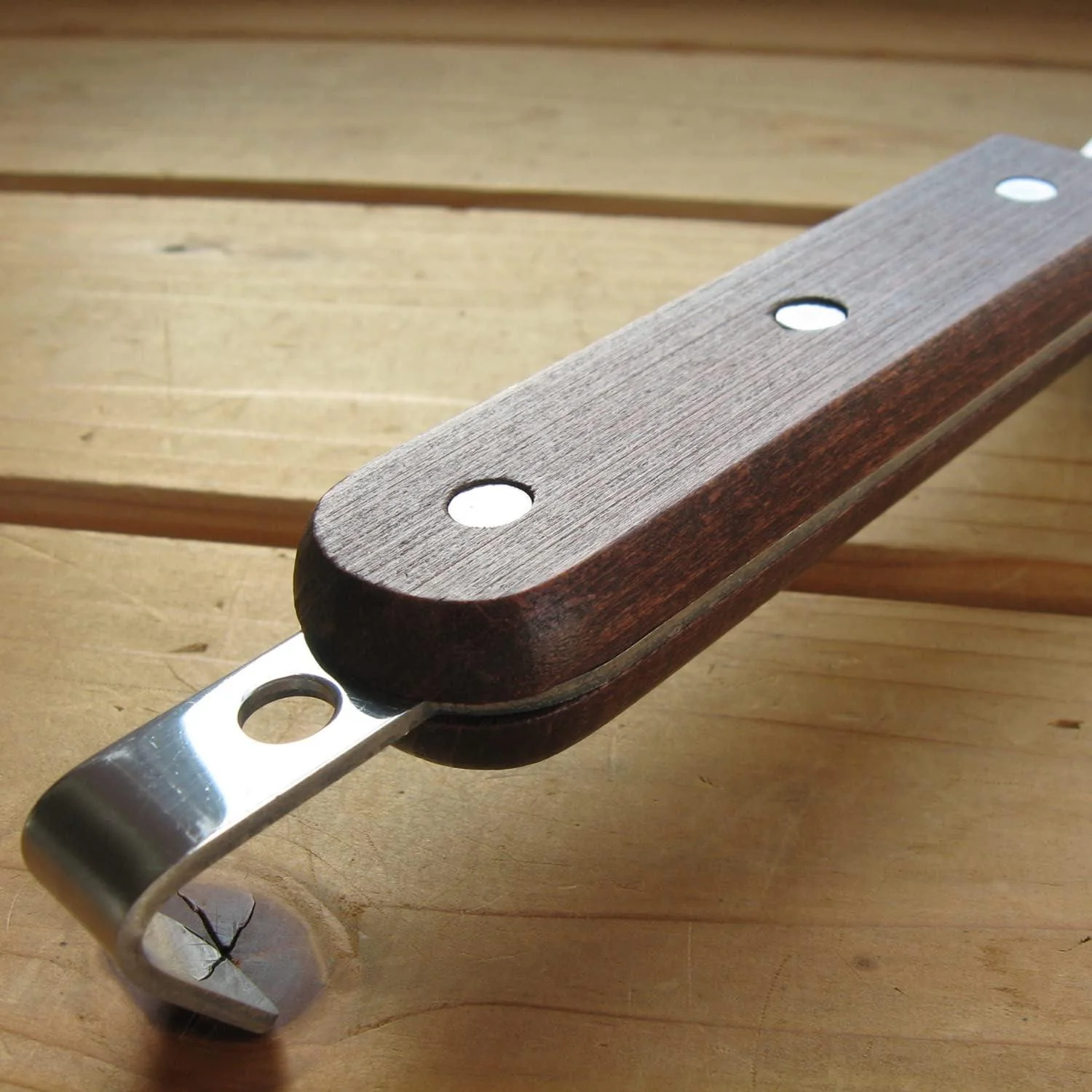 All-Purpose Turner Wooden Handle Burger Flipper With Hook 370mm - Image 4