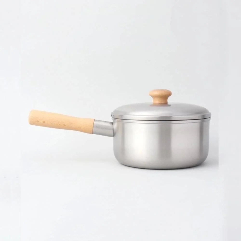Chitose Stylish Wooden-Handle Saucepan With Lid (IH Compatible) 2.2L - Image 4