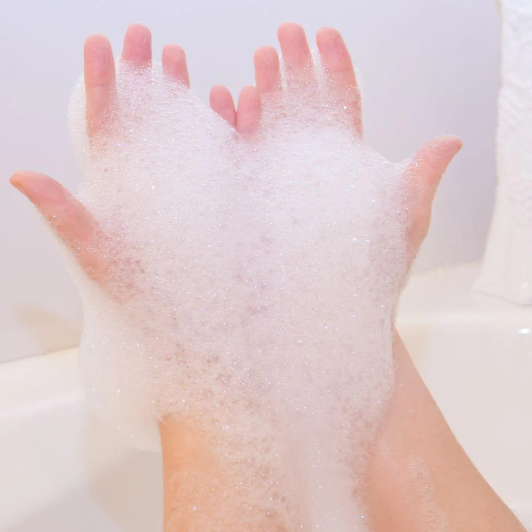 Sensitive Mild Body Wash for Sensitive Skin Pump Bottle 470g - Image 2