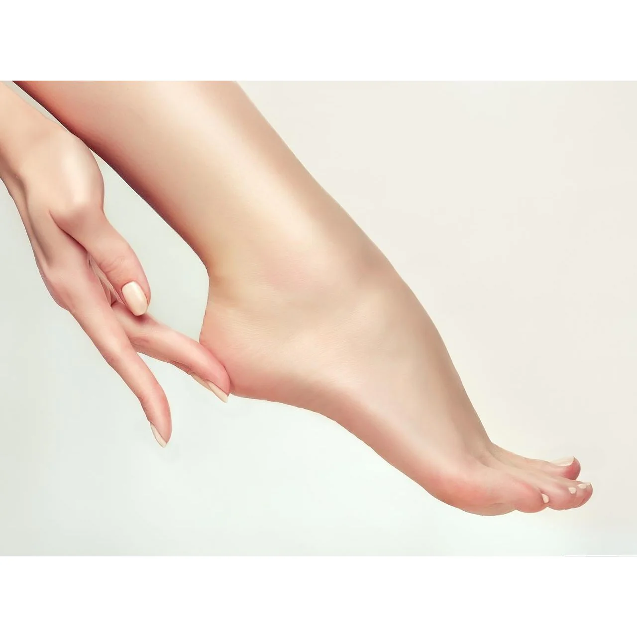 Dr. Scholl Deep Moisturizing Urea Heel Cream For Calluses 70g - Image 4