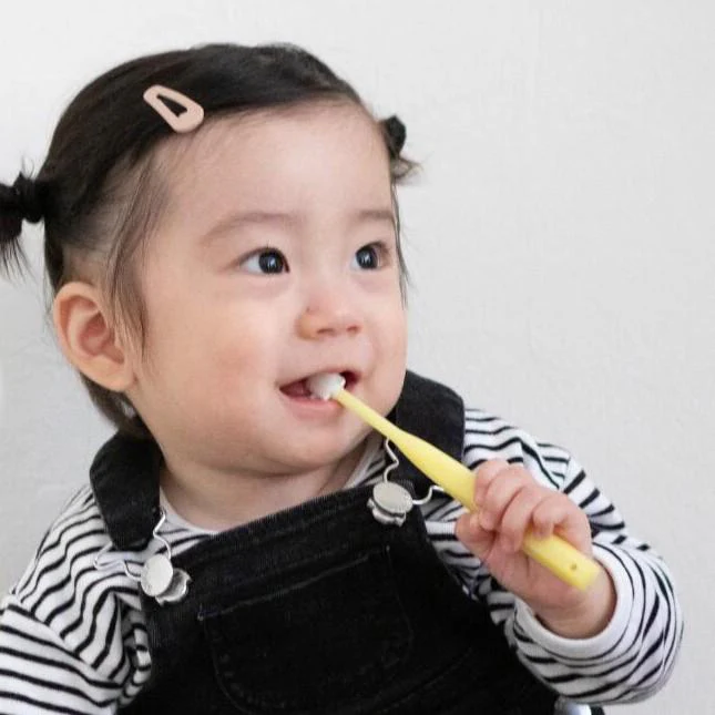 Hapico Step 1 Baby Toothbrush Easy 360 Degree First Tooth Brush Yellow - Image 2
