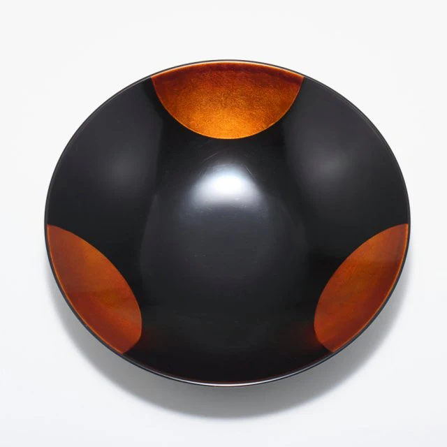 Isuke Sandalwood Lacquer Bowl Sun & Moon Medium Size - Image 2