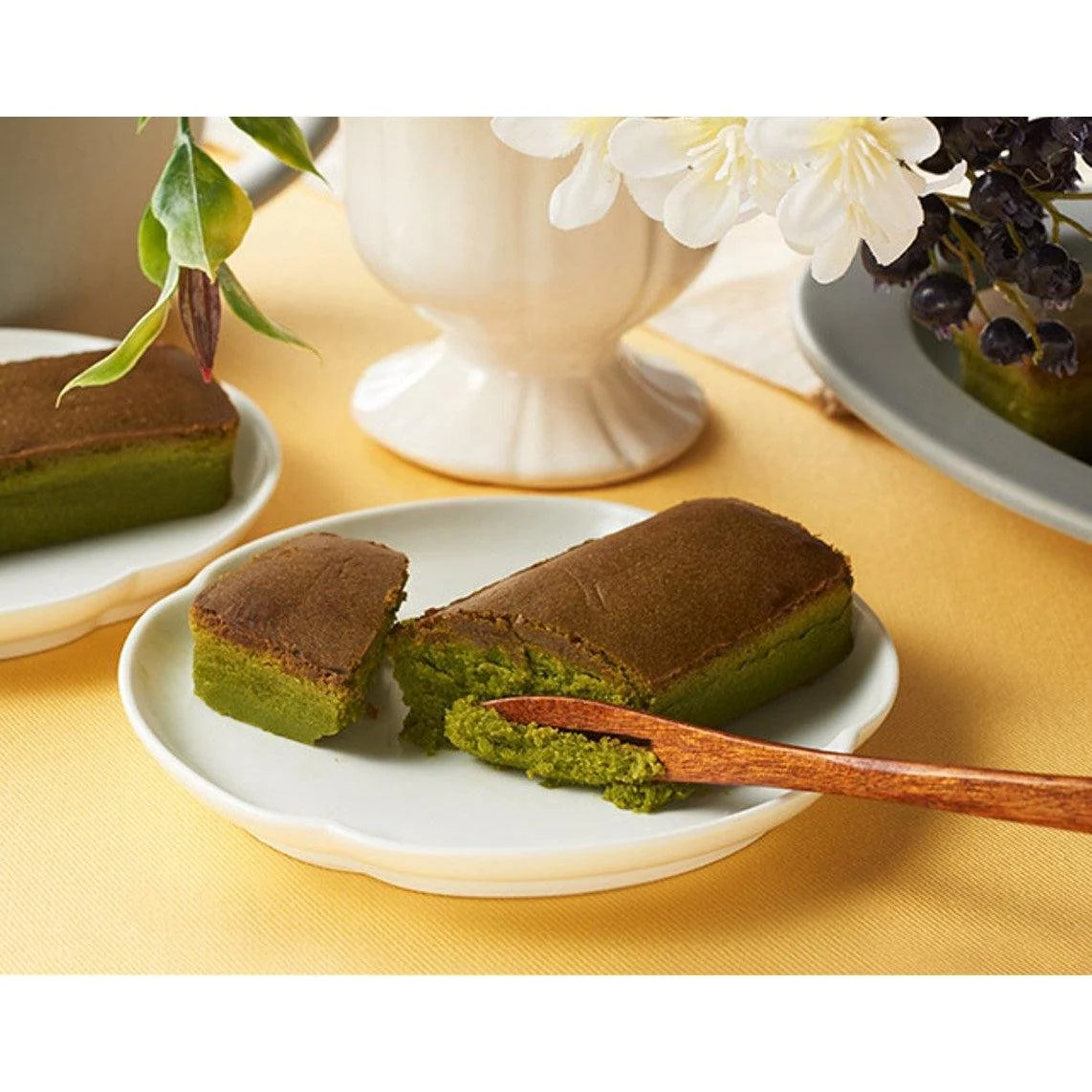 Itohkyuemon Uji Matcha Green Tea Baked Cheesecake 5 Pieces - Image 2
