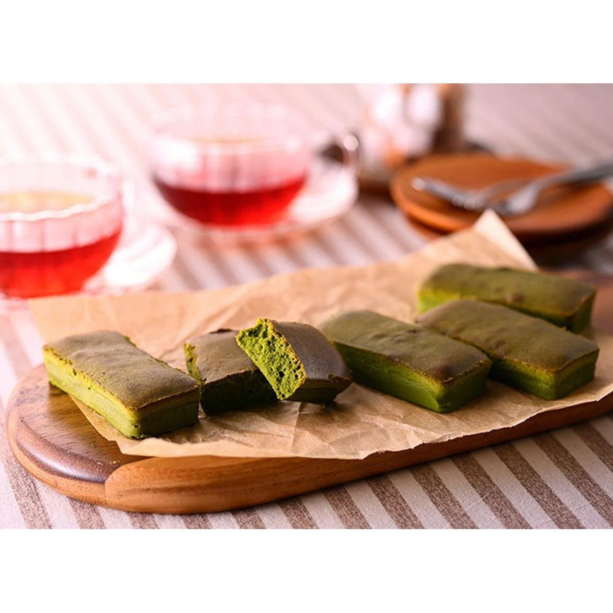 Itohkyuemon Uji Matcha Green Tea Baked Cheesecake 5 Pieces - Image 4
