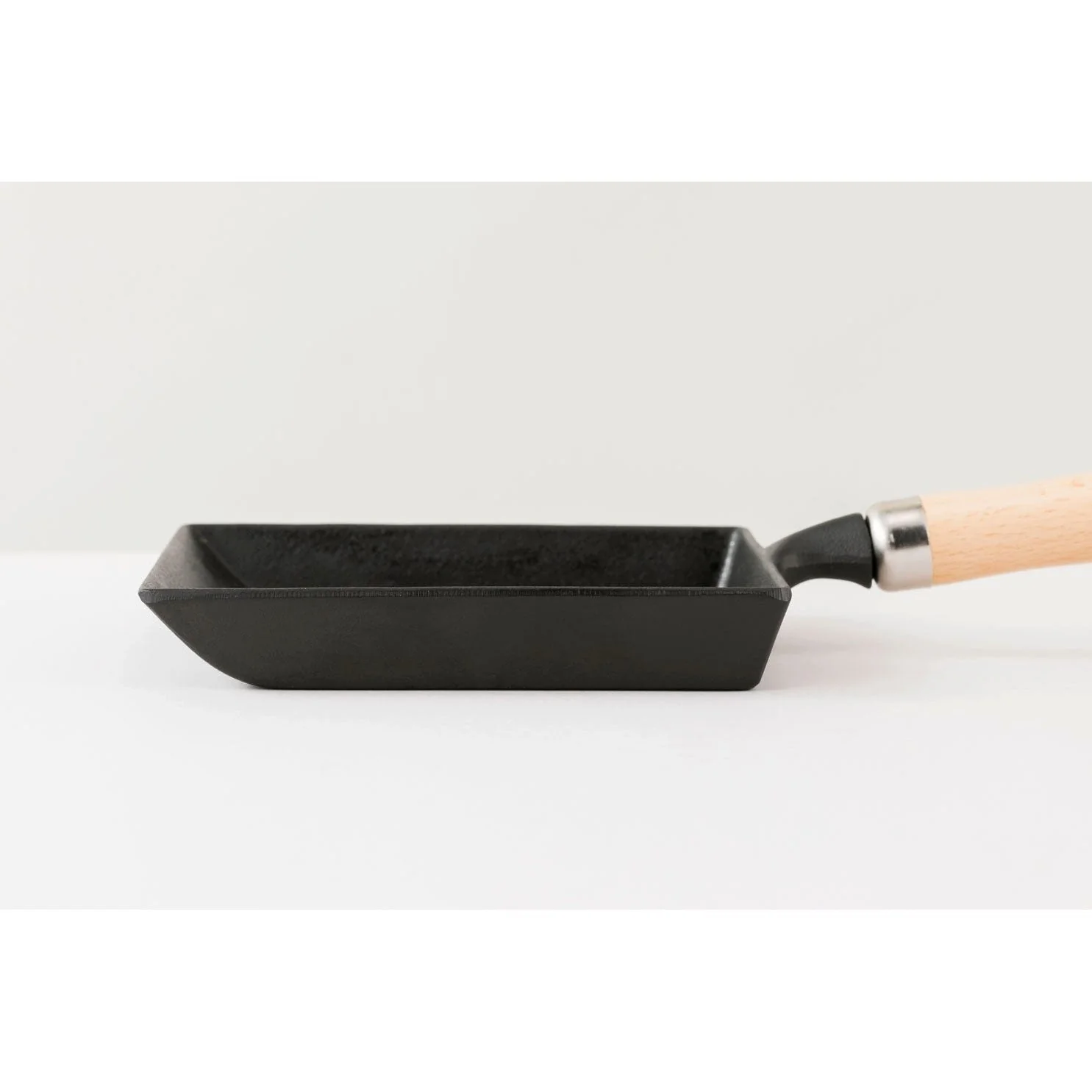 Iwachu Nambu Japanese Cast Iron Tamagoyaki Pan 24017 - Image 4