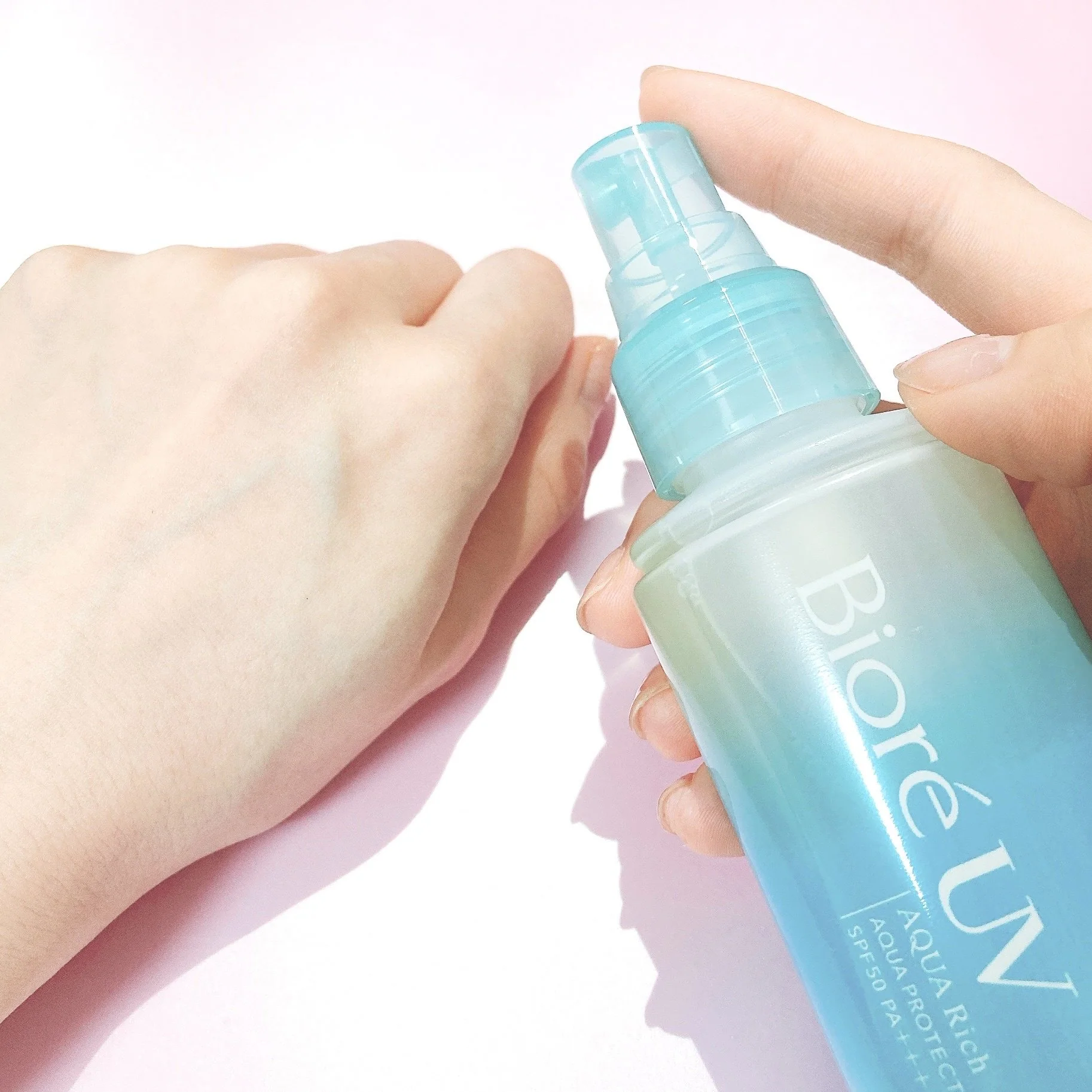 Bioré UV Aqua Rich Sunscreen Protect Mist SPF50+ 60ml - Image 5