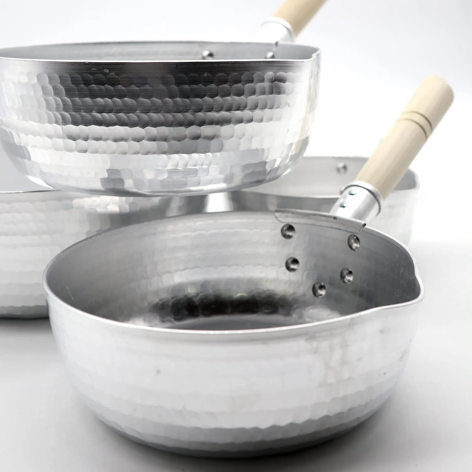 Kiya Lightweight Yukihira Pot Hammered Aluminum Saucepan 1.5L - Image 3