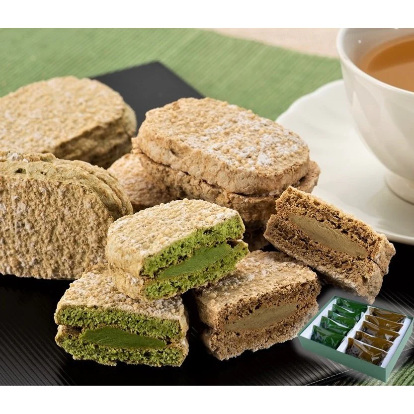 Kiyosen Dacquoise Uji Matcha & Hojicha Wheat-Free Cake Assort 10 ct. - Image 2