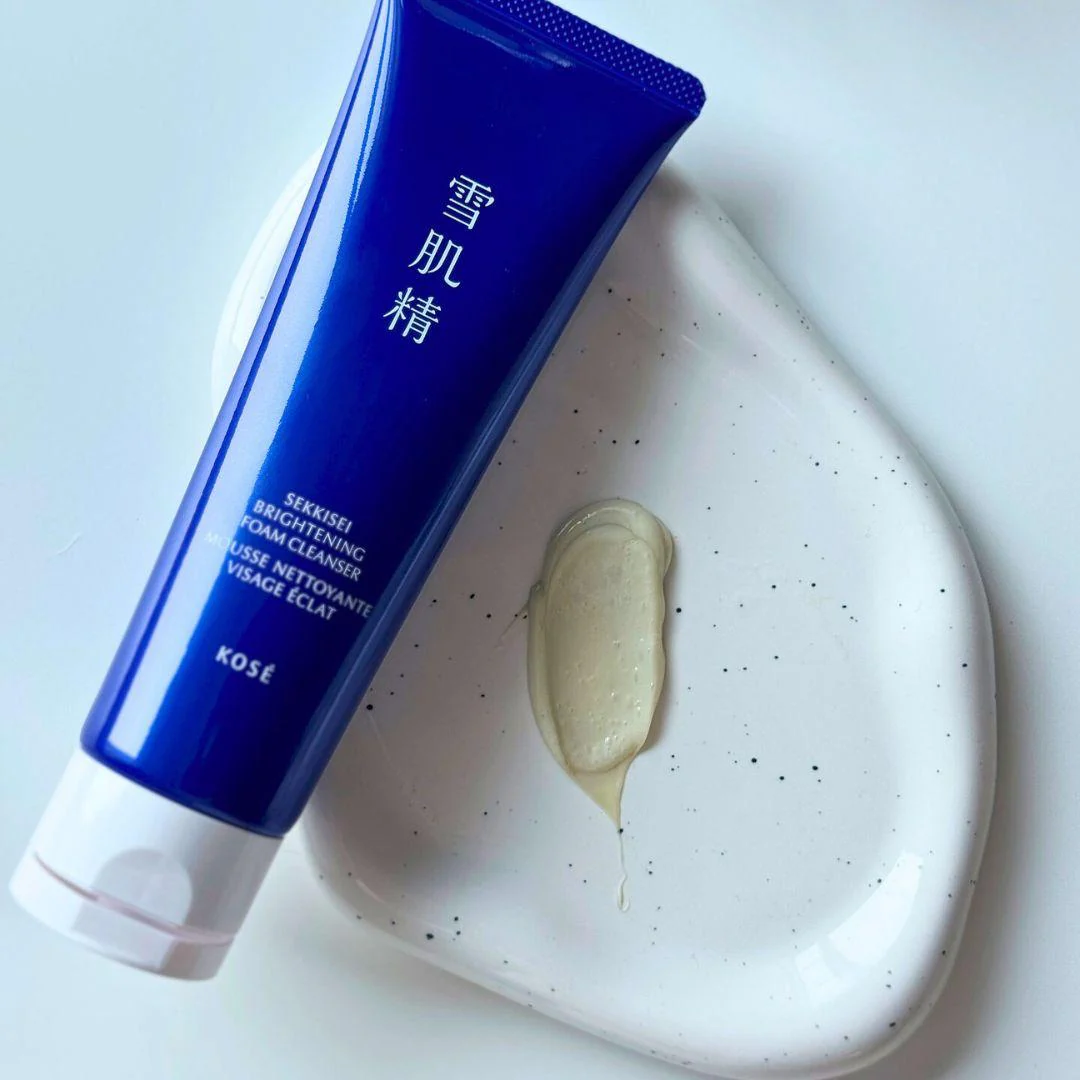 Sekkisei Brightening Foam Facial Cleanser 130g - Image 4