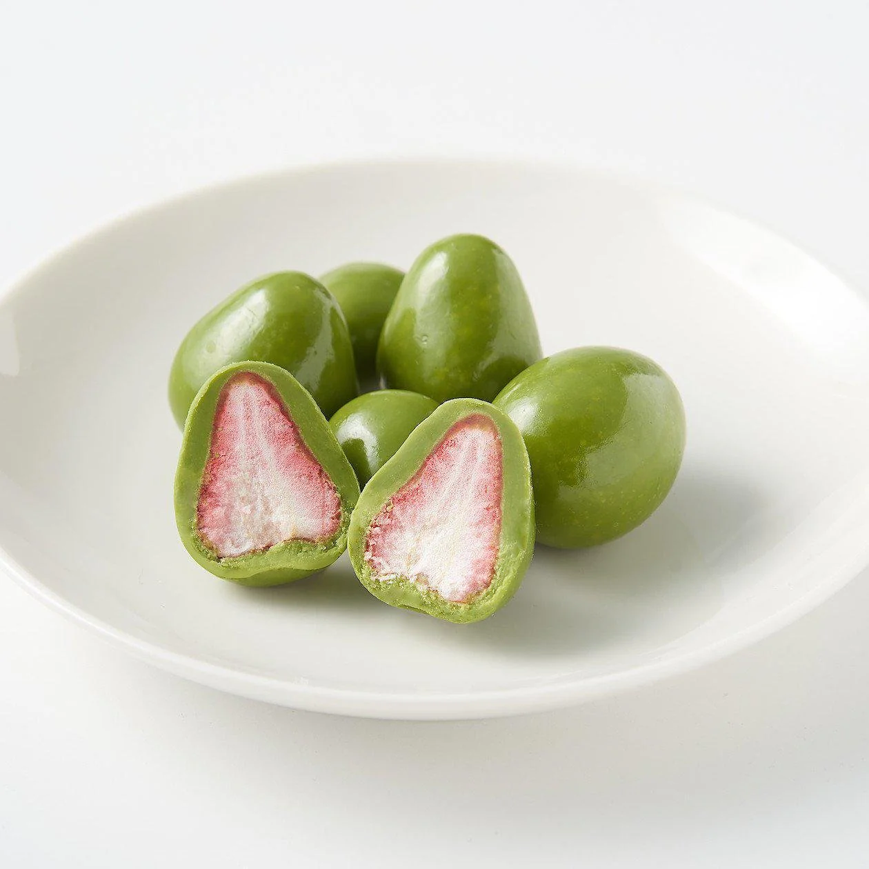 Muji Matcha Green Tea Chocolate Covered Strawberries 50g - Image 4