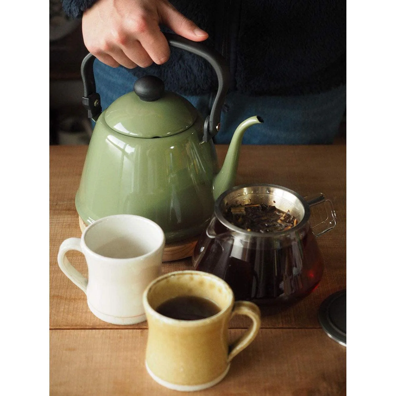 Noda Horo Drip Kettle II Japanese Enamel Gooseneck Kettle Olive 2L - Image 2