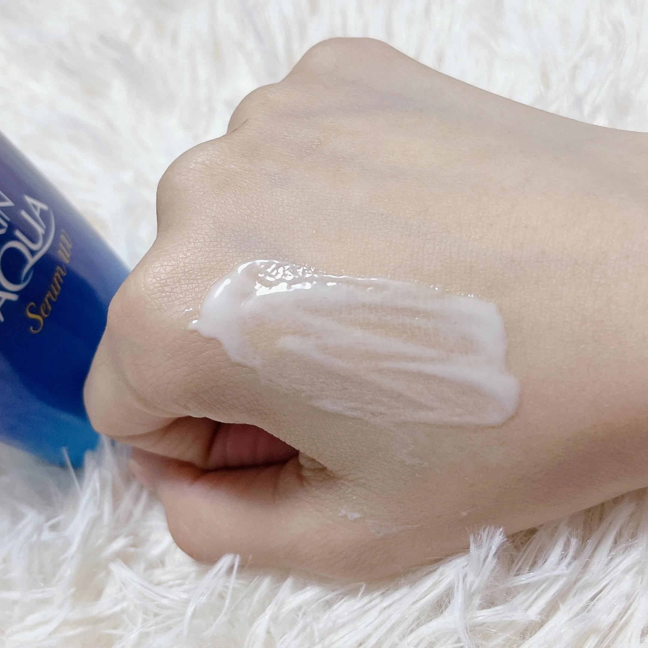 Skin Aqua Hyaluronic Serum UV Sunscreen Gel SPF50+ 70g - Image 3