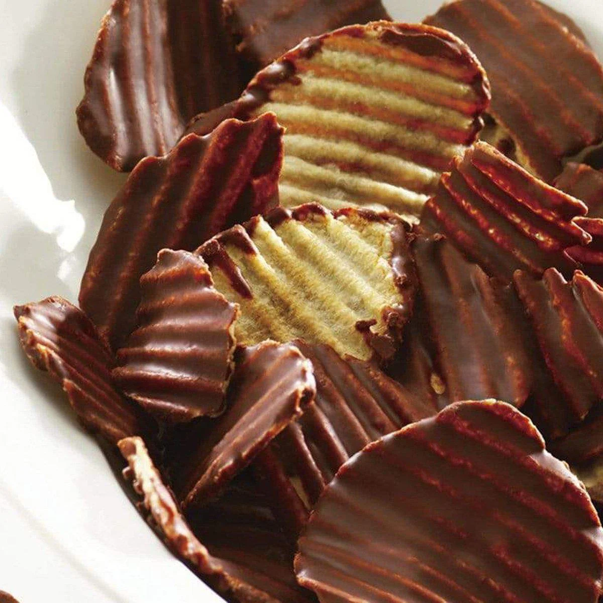 Royce Premium Potato Chip Chocolate Original Flavor 190g - Image 5