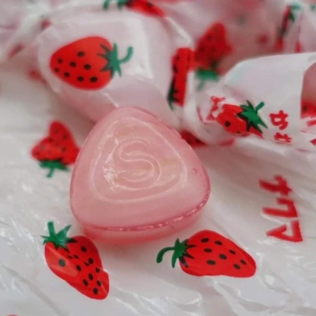 Sakuma Ichigo Milk Fukuoka Strawberry Cream Candy 83g - Image 2