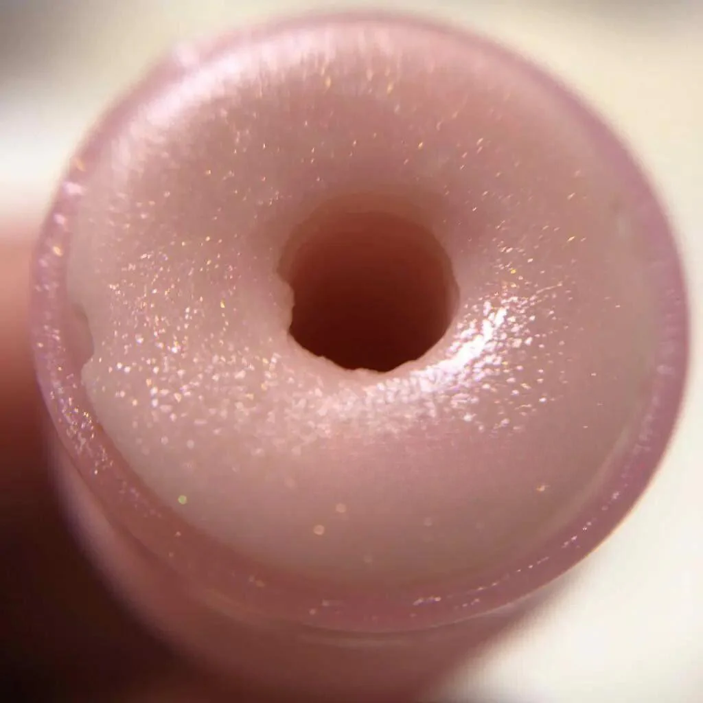 Shiseido Water In Lip Sakura Hyaluronic Moisturizing Lip Balm 3.5g - Image 4