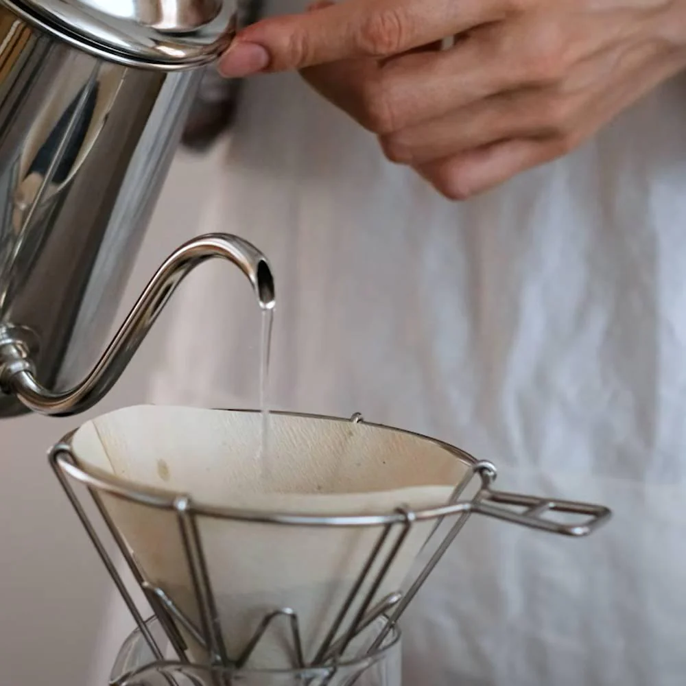 Takahiro Japanese Stainless Steel Pour Over Coffee Kettle 0.9L - Image 3